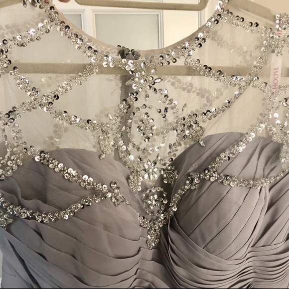 Gray Size 18 A-Line Gown - Picture 1 of 5